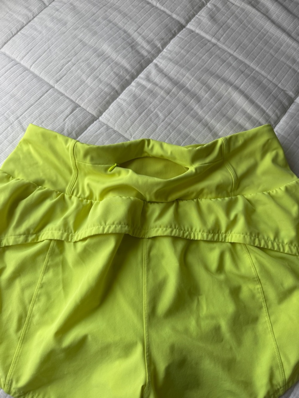 Neon yellow running shorts with back pocket, size XL - Picture 3 of 7